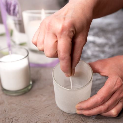 Artikel Stearinlys sand voks granulat med væge duftende lavendel 400g